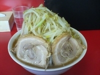 「ラーメン小 豚 ヤサイニンニク」@ドン-キタモトの写真