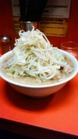 「小ラーメン650円+野菜マシマシ・カラメ（無料）」@ラーメン二郎 神田神保町店の写真