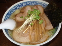 「塩チャーシュー麺（￥800）」@自家製麺☆宇都宮餃子 こむさしの写真