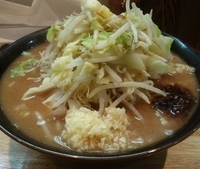 「チャーシュー（ニンニク、唐辛子、野菜）」@中華とんこつ 気樂ラーメンの写真