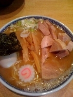 「中華そば（半チャーシュー、味玉）」@くり山の写真