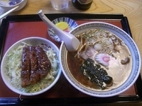 「半ソースカツ+ラーメン」@牛乳屋食堂の写真