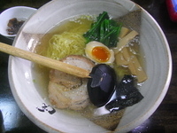 「塩らーめん（大盛り）」@らーめん ぐんじ 西条本店の写真