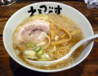 「らーめん（700円）」@えるびす 東口店の写真