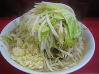 「ラーメン（小）野菜マシ、ニンニク多め」@ラーメン二郎 ひばりヶ丘駅前店の写真