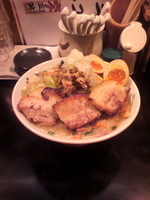 「満点らーめん（750円）+切落しチャーシュー（100円）+味玉（」@麺や三笑 はじめの写真