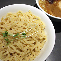 「味玉つけ麺 850円 大盛（+100グラム） 100円」@つけめんTETSU 高円寺店の写真