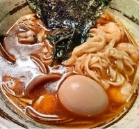 「魚介醤油ラーメン+味玉（850円+100円）」@麺屋 優創の写真