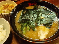 「大盛らーめん（800円）（硬め）+キャベチャー（100円）+ライ」@横浜らーめん 笑の家の写真