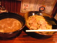 「イカしたつけ麺（大）+チャーシュー（トッピング一品無料）」@麺食い 慎太郎の写真