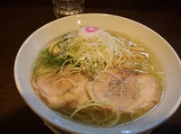 「中華そば（塩）」@彩色ラーメン きんせい 高槻駅前店の写真