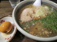 「塩3号（850円）+半熟玉子（100円）」@らぁめんの店 小櫻の写真