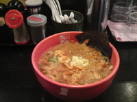 「えび塩デラックス（細麺,ニンニク）1050円」@らぁめん大山 アトレ川崎店の写真