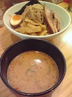 「黒つけ麺+チャーシューご飯+煮卵(サービス)」@中華そば 醤者の写真