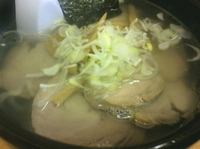 「しおちゃーしゅーめん830円」@手打ちラーメン うみのやの写真