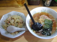 「ラーメンとチャーハンセット710円」@中華蓮華の写真