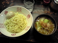 「つけ麺小盛+味付玉子」@泪橋の写真