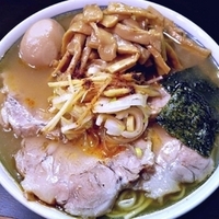 「塩ラーメン 850円 + 味付玉子 50円 + メンマ・チャーシ」@中華そば べんてんの写真