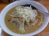 「醤油ラーメン（中盛り）」@勝流ラーメン 麺徳の写真