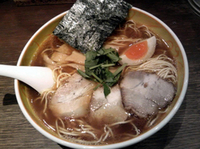 「三年熟成醤油ラーメン（大盛）」@いちばんやの写真