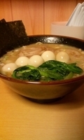 「醤油ラーメン（麺硬め・味濃いめ）+うずら玉子 [630円+0円（」@横浜家系ラーメン どうほう家の写真