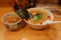 「“特辛”濁菜浸麺」@魂麺の写真