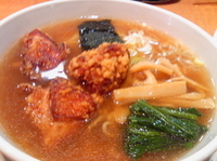 「唐揚げラーメン（800円）」@萬来軒の写真