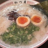 「味玉ラーメン（ばりかた） ￥700」@博多ラーメン かつ屋の写真