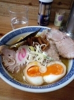 「特製中華そば」@らーめんはたかくるの写真