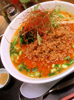 「坦々麺（極太麺に変更）（700円）+小ライス（150円）」@丸直の写真