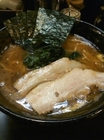 「豚骨醤油ラーメン」@麺屋 優創の写真