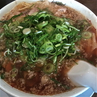 「ワンタン麺（麺硬め・ネギ多め￥750）」@来来亭 相武台店の写真