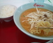 「味噌ラーメン600円+サービスライス」@くるまやラーメン 鹿浜店の写真
