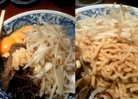 「油そば+卵黄2個/ニンニク」@麺香房 暖々の写真