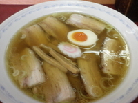 「チャーシューメン（800円）中盛（100円）」@若葉の写真