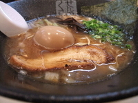 「和風とんこつらーめん+味玉」@千の蔵 甲府店の写真