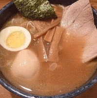 「中華そば 麺半分（あじ玉トッピング）」@東池袋 大勝軒 DEBARIの写真