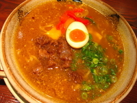 「【冬の限定】とろ~り牛すじとチーズの伽麗らーめん¥860」@越後秘蔵麺 無尽蔵 はにゅう家の写真