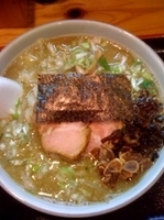 「辛口鶏白湯醤油（青唐辛子1本）」@麺ぽーかろぅの写真