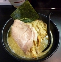 「煮干そば+マー坊」@立教通りのにぼきゅうの写真