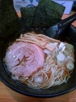 「醤油ラーメン（あっさり）」@知ったかぶりのブタの写真