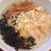 「ワンタン麺、塩（￥700）」@親親一家人の写真