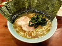 「ラーメン のり増し ライス」@横浜家系ラーメン やややの写真