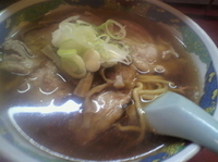 「焼肉らーめん（太めん）819円」@手打らーめん 珍来軒の写真