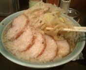 「あかつき麺（野菜・アブラ）650円+豚追加200円」@麺や あかつきの写真