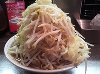 「らーめん（野菜、アブラ）」@らーめん大 大久保店の写真