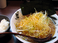 「ネギのりらーめん（ランチセット:小ライス&杏仁豆腐）@800」@らーめん 莉心の写真