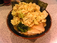 「特製ラーメン+キャベチャ」@らーめん 匠家 末広店の写真