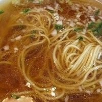 「素らぁめん（醤油） 500円」@らぁめんの店 小櫻 研究学園店 LittleCherryの写真