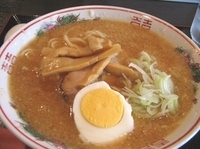 「ラーメン」@豚骨背脂ラーメン まるとんの写真